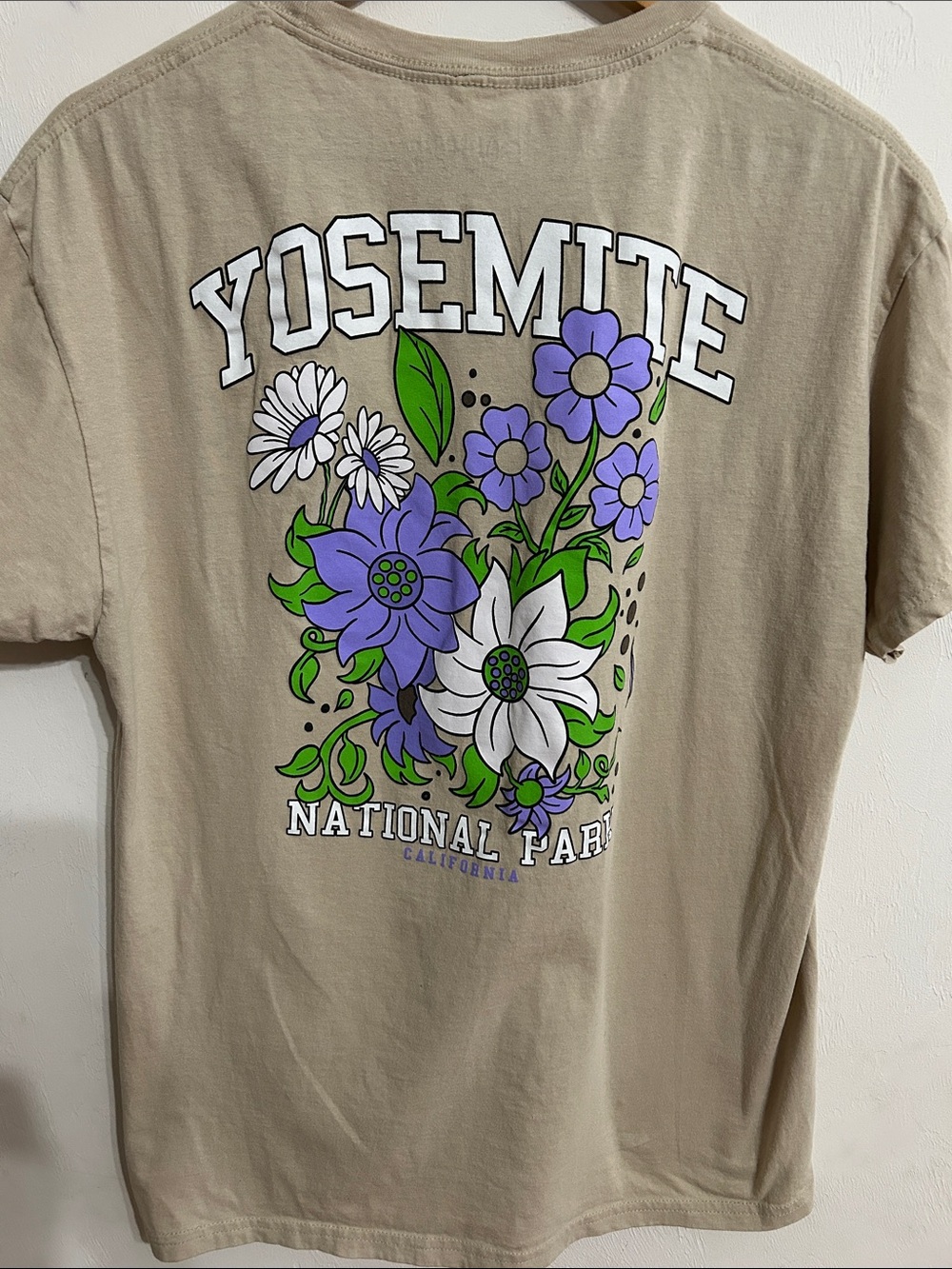 Yosemite Floral Graphic Tee - Beige Size L